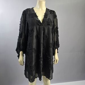 Jodifl Medium Black Textured Dress R14